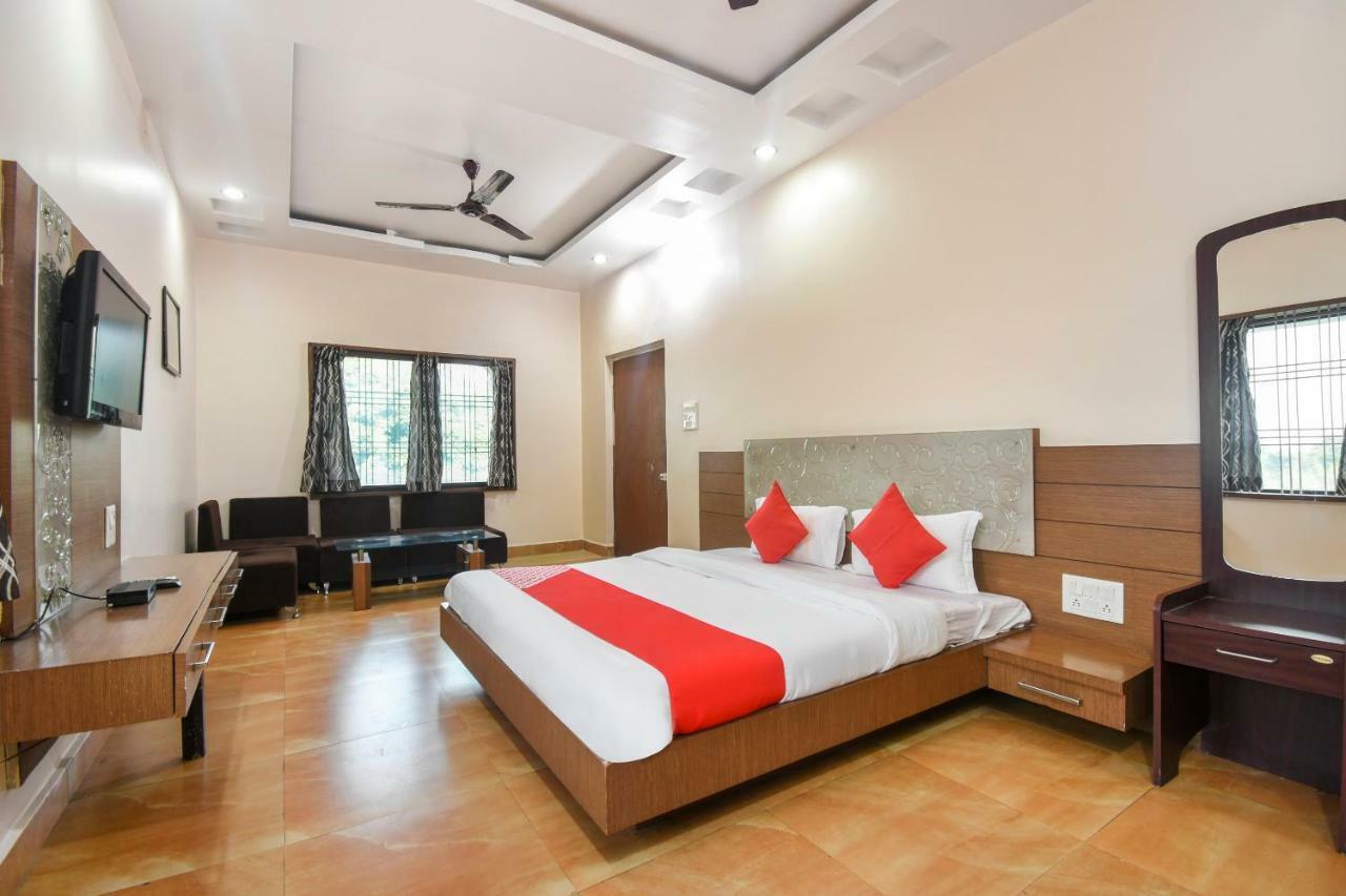 Bilāspur Oyo 47464 Hotel The Country Club المظهر الخارجي الصورة
